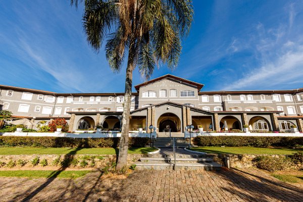 [Hotel no interior paulista preserva a história da Seleção Brasileira nas Copas de 1962 e 1966! ]