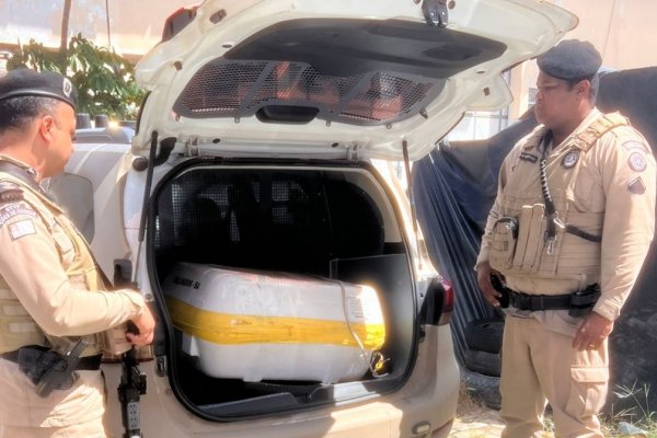 [Botes salva-vidas roubados são recuperados no Terminal Marítimo de São Joaquim]