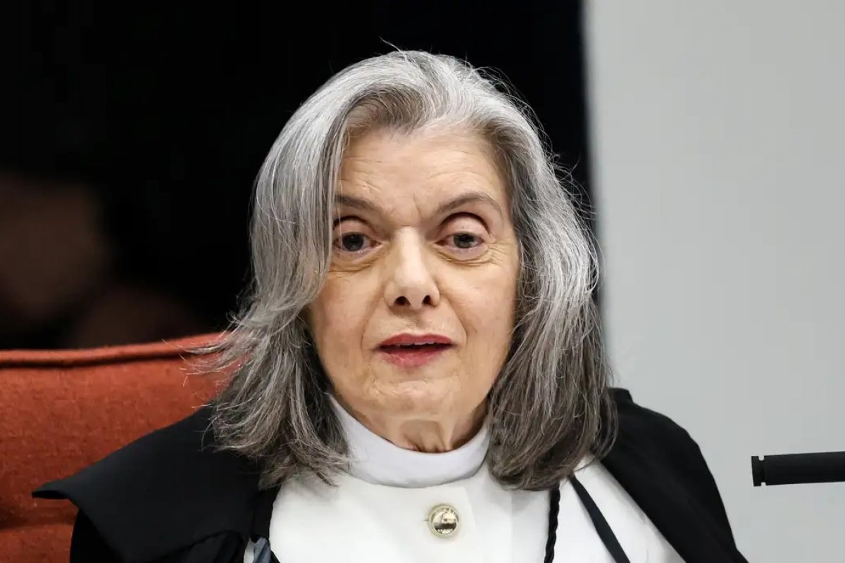 “A crise de confiabilidade é séria, grave e precisa ser reconhecida”, diz Cármen Lúcia sobre confiança no STF