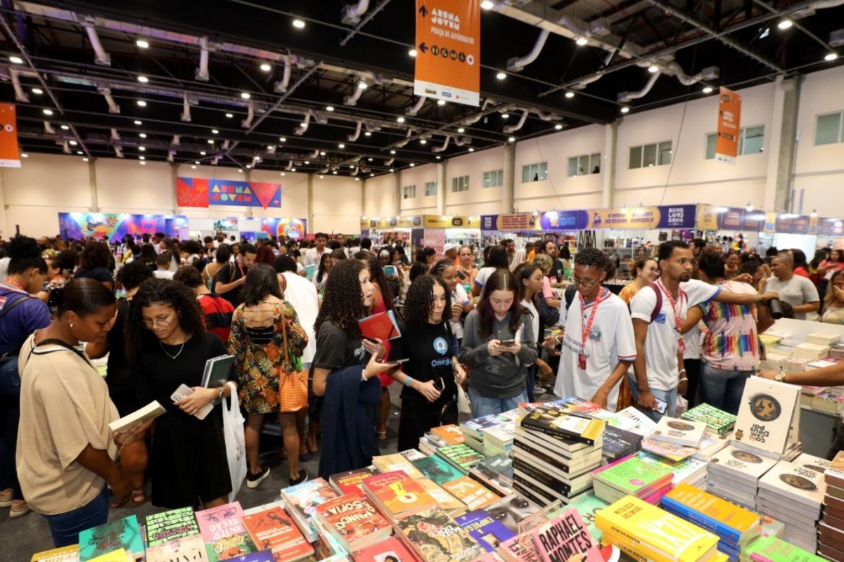 Bienal do Livro 2026; Confira programação do quarto dia da feira literária