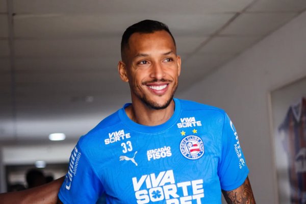 [Bahia consegue efeito suspensivo e terá David Duarte em jogo contra o Flamengo neste domingo (19)]