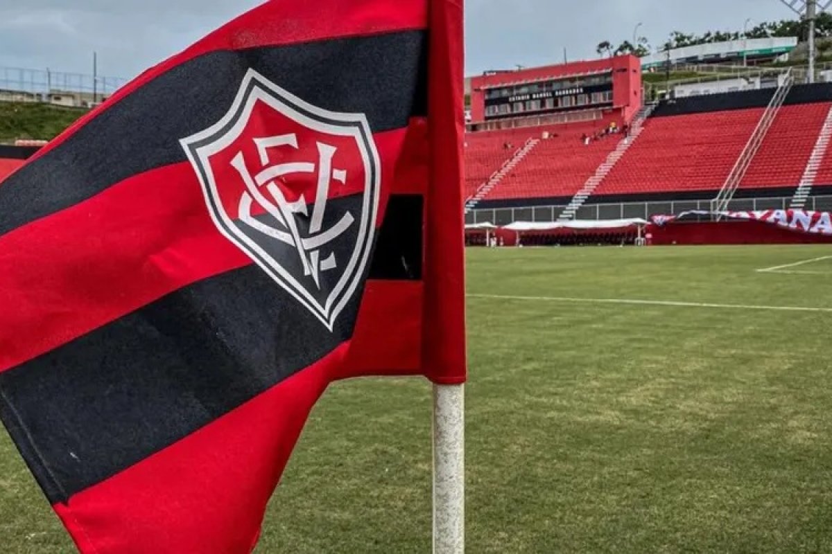 Vitória anuncia abertura de processo para investigar possível caso de assédio moral 