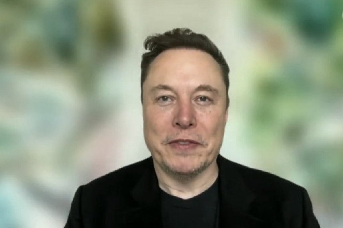 Elon Musk falta a audiência em investigação sobre X na França