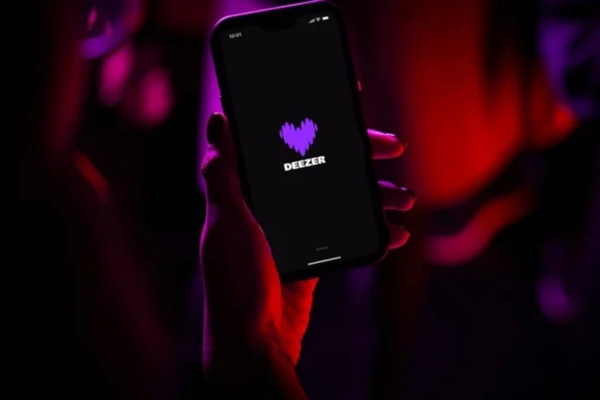 Quase metade das músicas enviadas diariamente são geradas por IA, diz Deezer