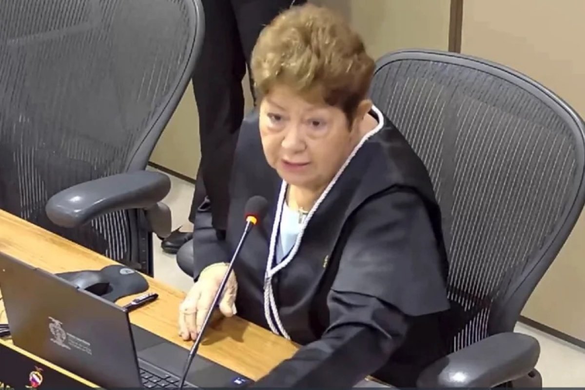 Desembargadora que falou em “trabalho escravo” usa carro de R$ 175 mil pago pelo tribunal