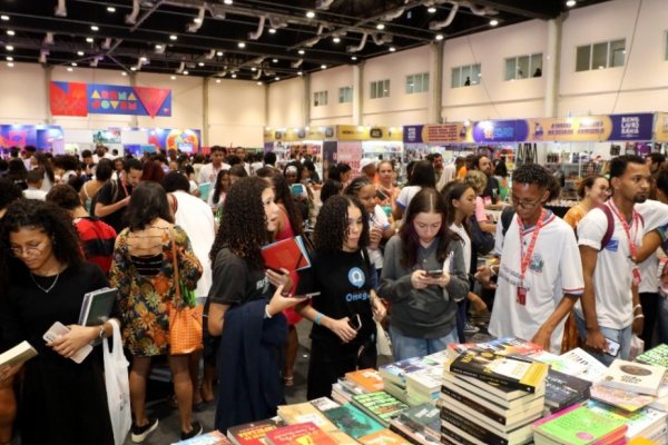 [Bienal do Livro 2026: confira a programação desta terça-feira (21), último dia da feira literária]