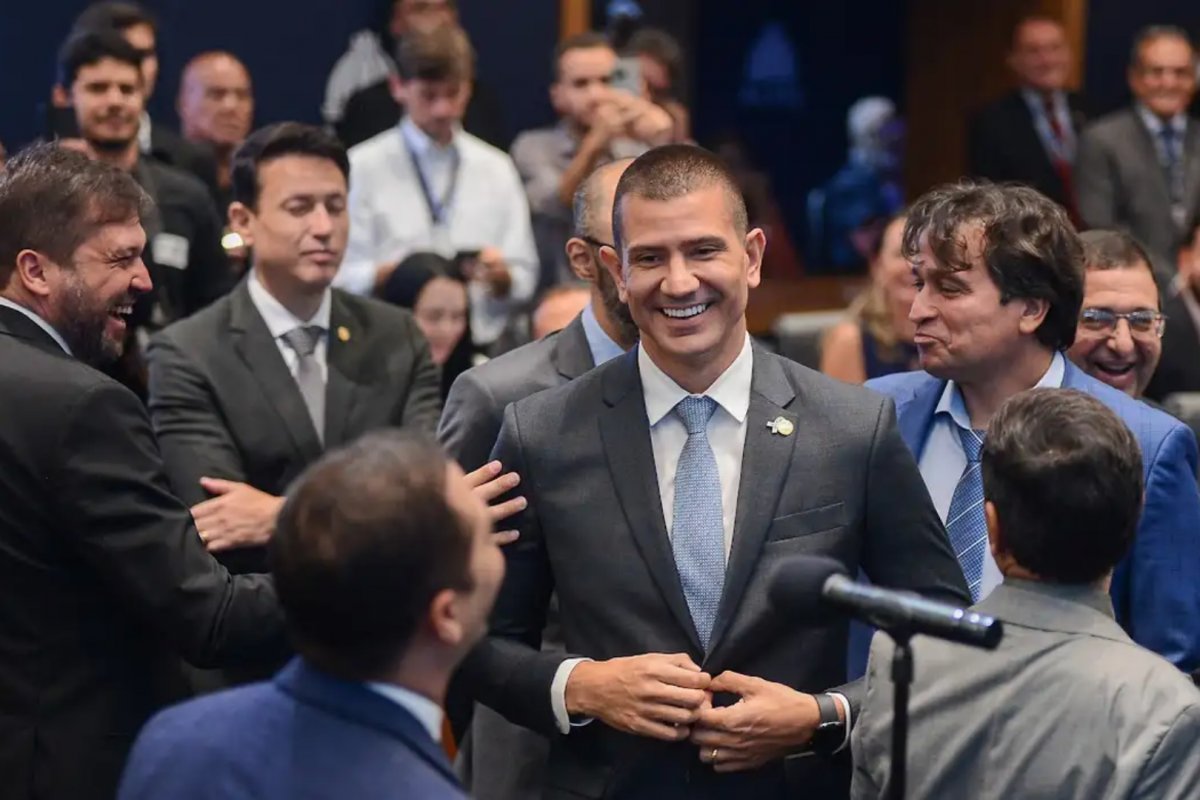 PDT aciona STF para anular eleição de Douglas Ruas na Alerj