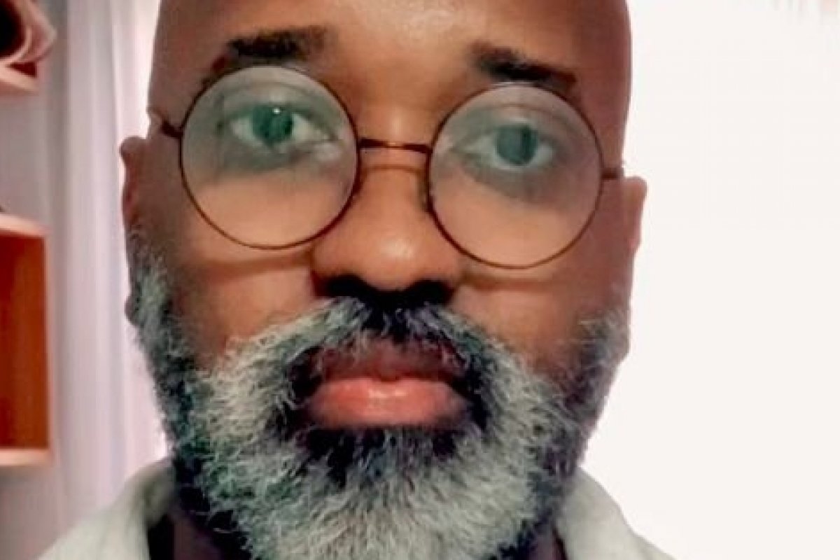 Terapeuta e Coach criam espaço inédito de acolhimento emocional para homens pretos em Salvador!