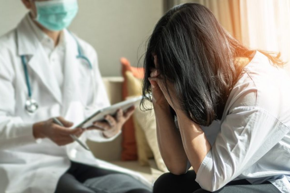 Violência levou ao menos 900 mulheres por dia a unidades de saúde no país em 2025