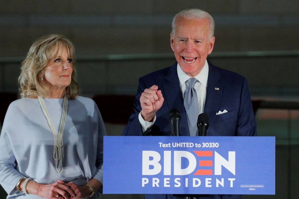 Joe Biden fica mais perto da nomeação após vitória em fase decisiva