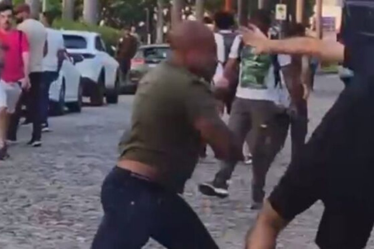 Vídeo: Pré-candidatos do PL e estudantes trocam socos na UFMG