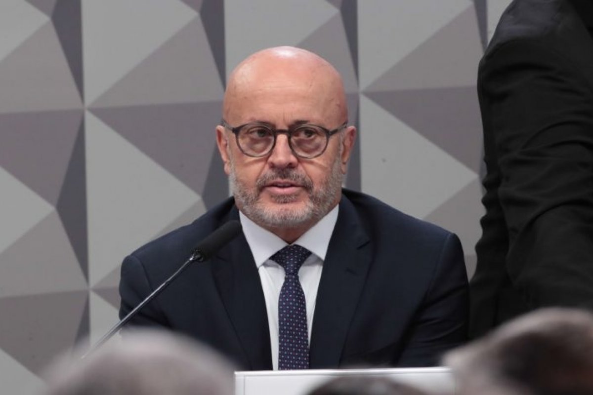 Justiça nega pedido de empresário para barrar uso de apelido de "Careca do INSS" 