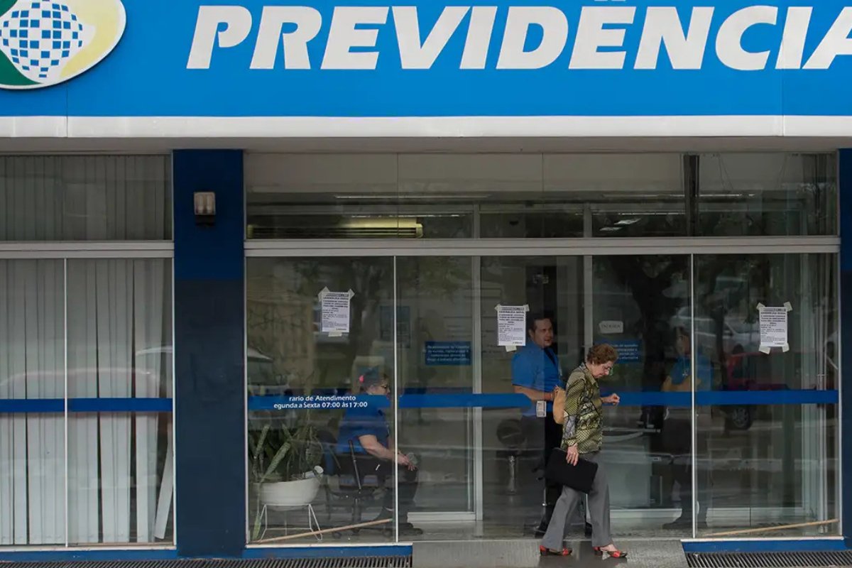 INSS inicia pagamento do 13º de aposentados e pensionistas nesta sexta-feira