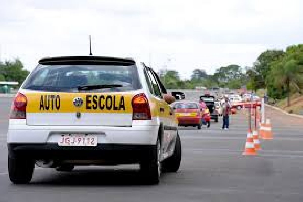 Como funciona o curso que zera a pontuação da CNH?