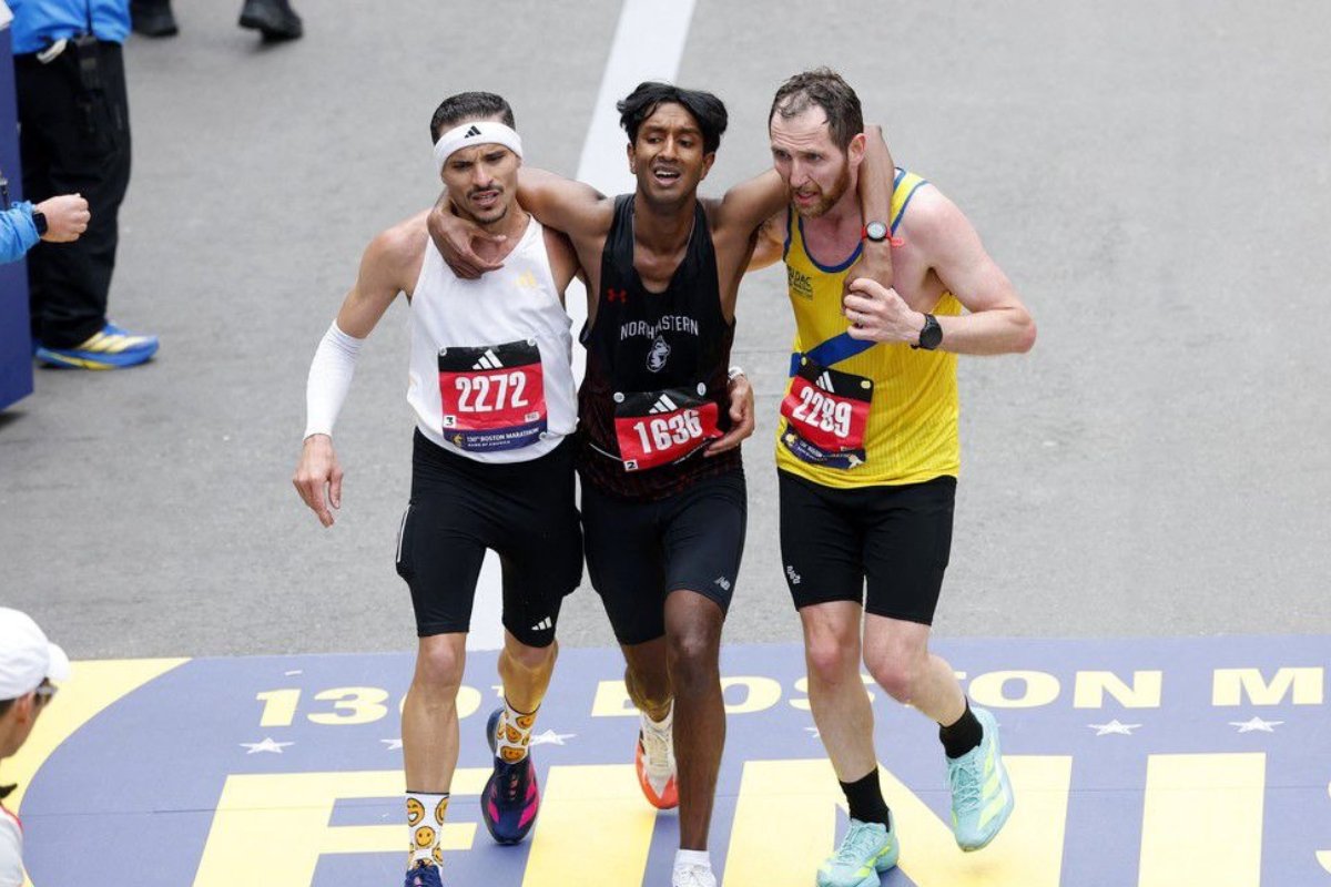 Vídeo: “Pedi a Deus força e parei”: brasileiro que viralizou por gesto de solidariedade na Maratona de Boston conta ao Farol da Bahia como ajudou atleta
