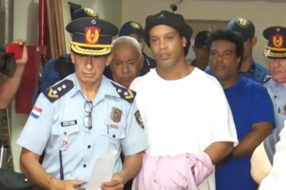 Prisão de Ronaldinho envolve Moro e demissão de assessor paraguaio