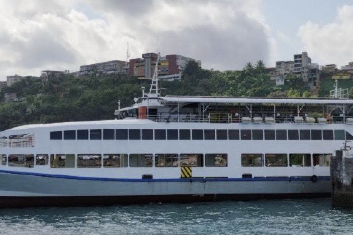 Internacional Travessias pode perder a concessão do ferry boat por irregularidades em obras; entenda