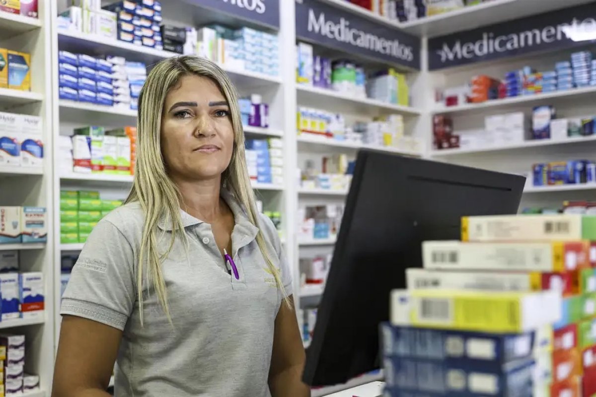 Número de mulheres em empregos cresce, mas população feminina ainda ganha 21% a menos que homens