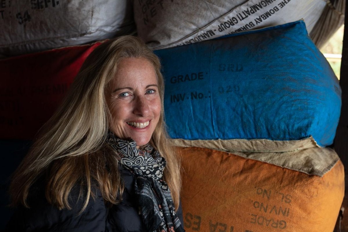 Sinísia Coni lança livro de fotografias da celebração do El Día de los Muertos, na capital baiana!