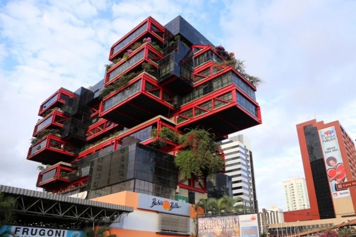 Justiça do Trabalho cassa decisão que suspendeu eleição da Fecomércio-BA e autoriza retorno do presidente