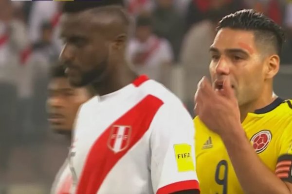 [Fifa aprova expulsão para jogador que cobrir a boca durante situação de confronto ]