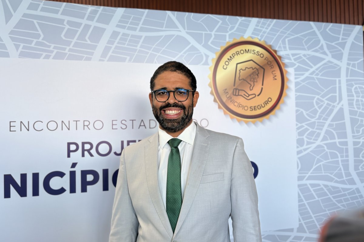 Felipe Freitas defende adesão de municípios a programa integrado de segurança pública