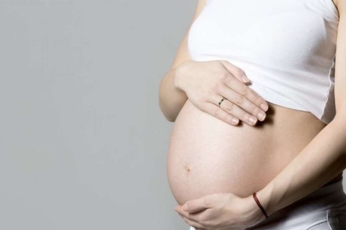 Baiana conquista sonho de ser mãe com método pouco convencional! 