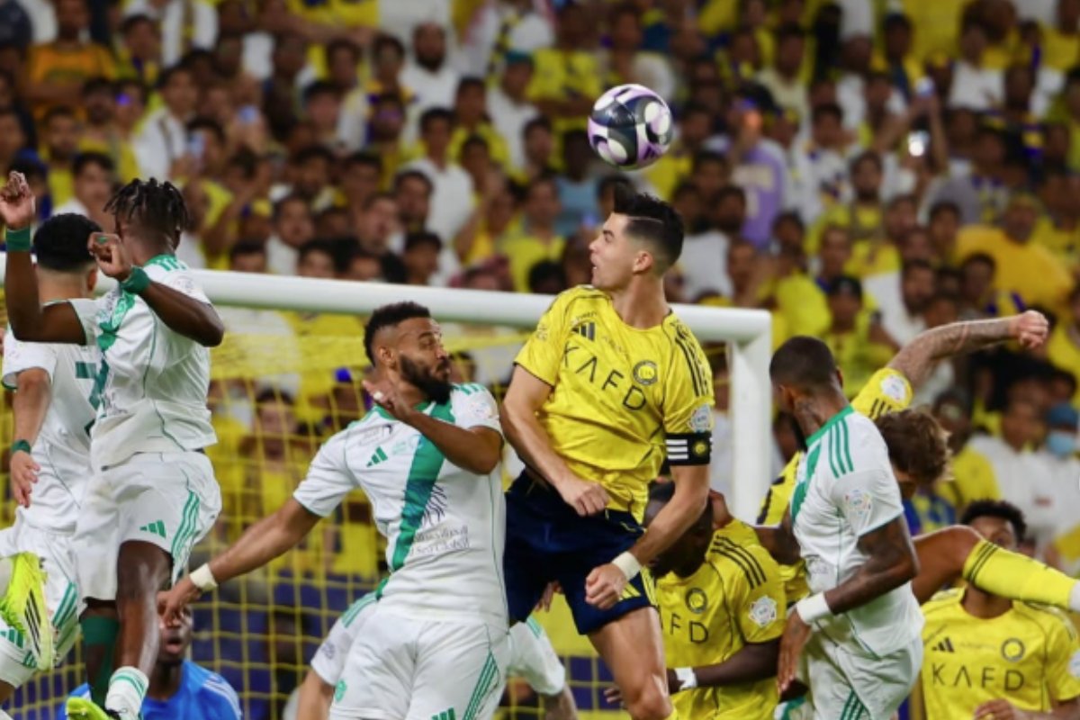 Vídeo: Cristiano Ronaldo chega a 970 gols e se aproxima de marca histórica