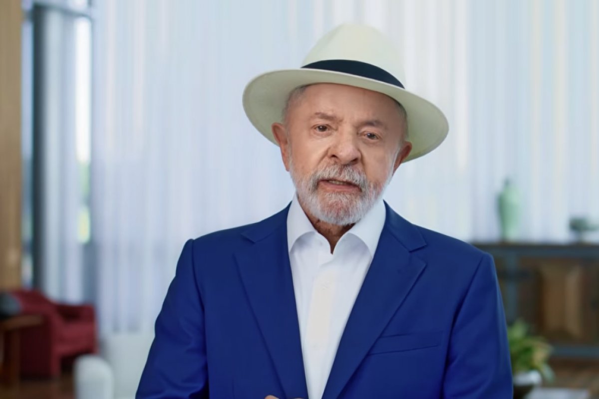 Em pronunciamento na TV, Lula aborda fim da escala 6x1 e medidas para redução do endividamento da população