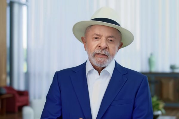 [Vídeo: Em pronunciamento na TV, Lula aborda fim da escala 6x1 e medidas para redução do endividamento da população]