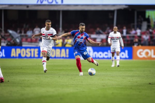 [Bahia faz confronto direto contra São Paulo tentando manter ótimo retrospecto como visitante]