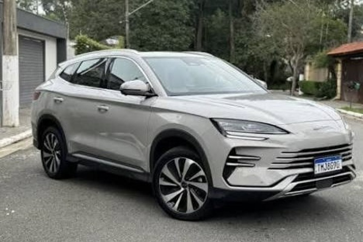 BYD lidera vendas de carros no varejo após resultados de abril 