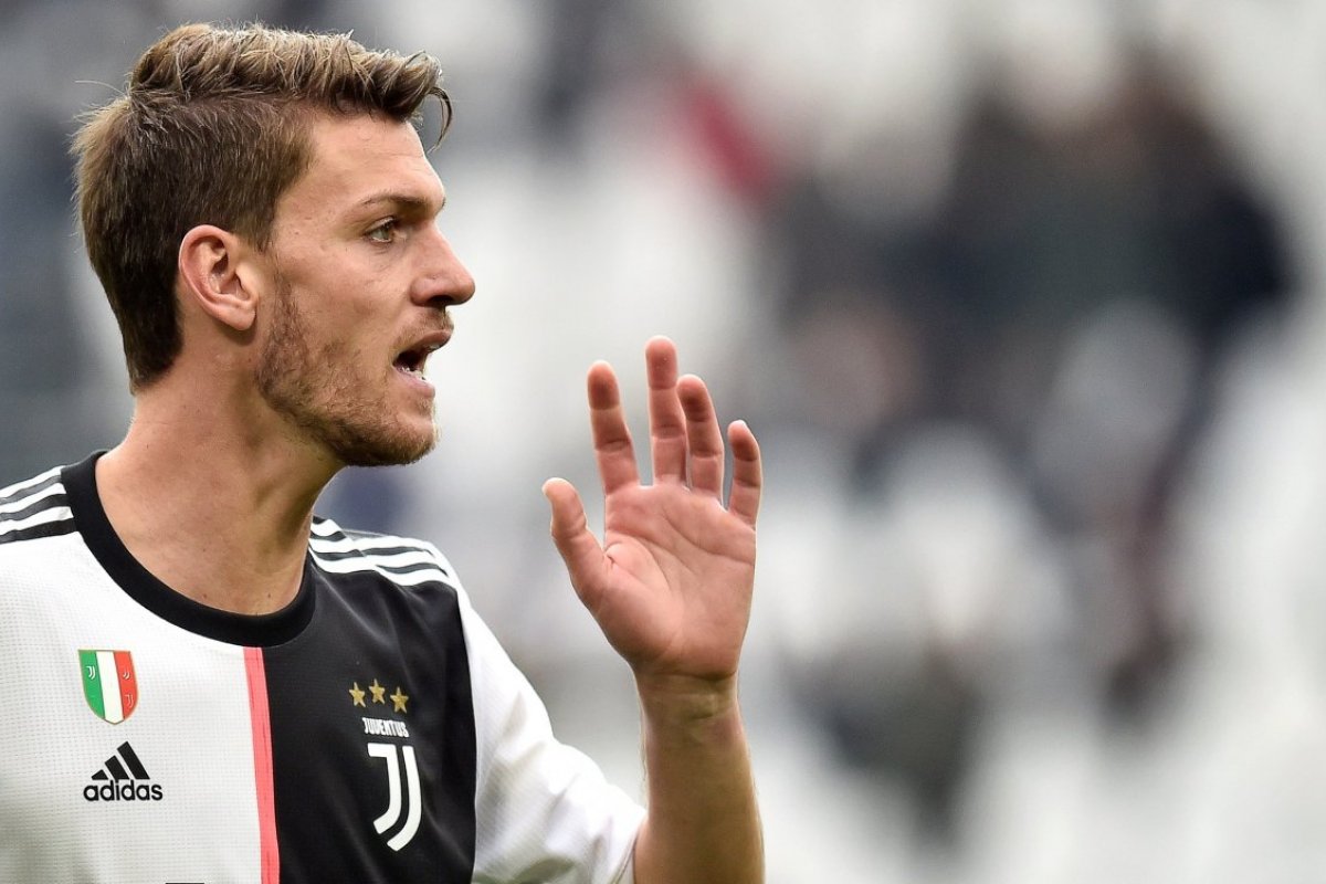 Zagueiro da Juventus é diagnosticado com coronavírus