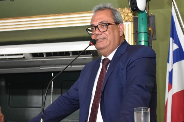[Carlos Muniz mantém votação do Plano de Segurança após oposição apontar falhas]
