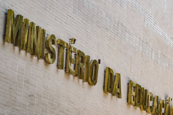 [MEC enviará equipe de especialistas ao Acre após ataque em escola]