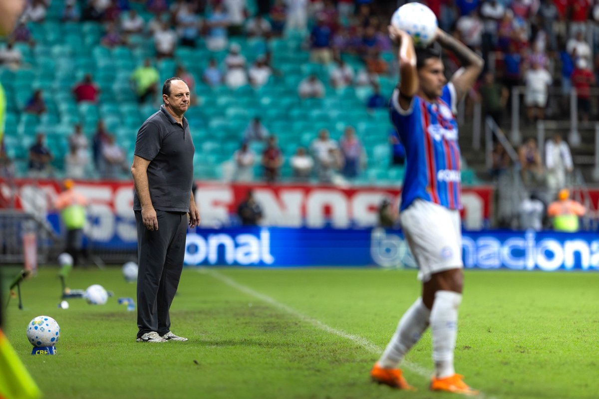 Bahia chega a quatro jogos sem vencer e tenta reencontrar caminhos diante do Cruzeiro