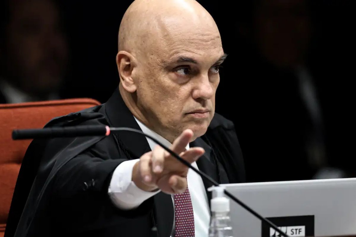  Moraes vota contra revisão da vida toda e STF retoma julgamento que pode levar ao fim da ação