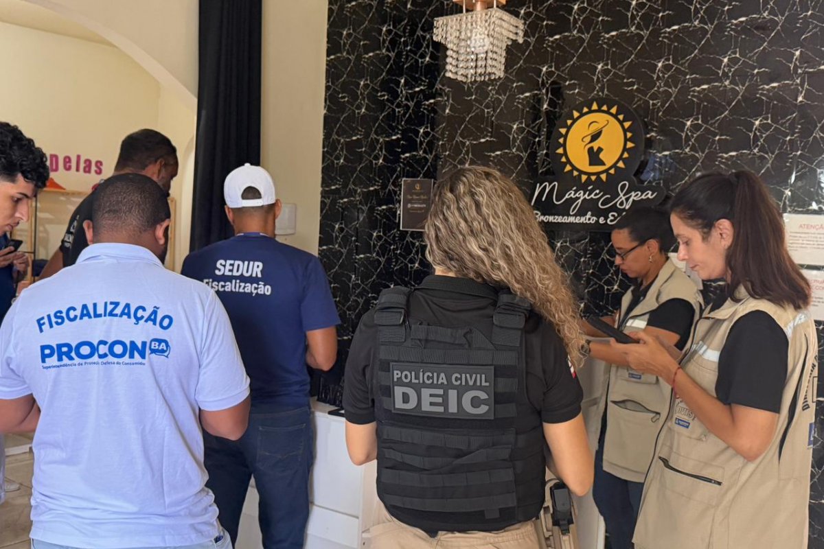 'Operação Skincare' cumpre mandados em espaços de bronzeamento artificial em Salvador e RMS