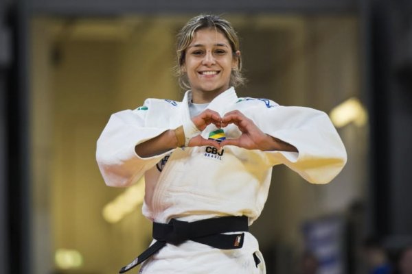 [Sarah Souza é bronze em 1º dia do Grand Slam de judô no Cazaquistão]