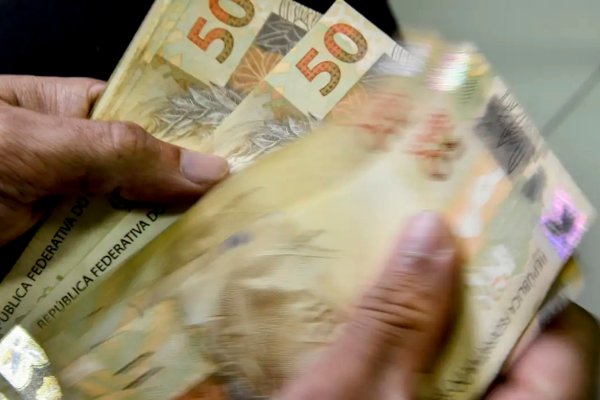 [ Bancos terão até 30 dias para limpar nome de clientes com dívidas de até R$ 100 no Desenrola]