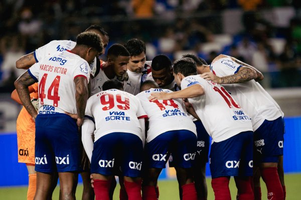 [Bahia chega pressionado à reta final antes da pausa para a Copa do Mundo]