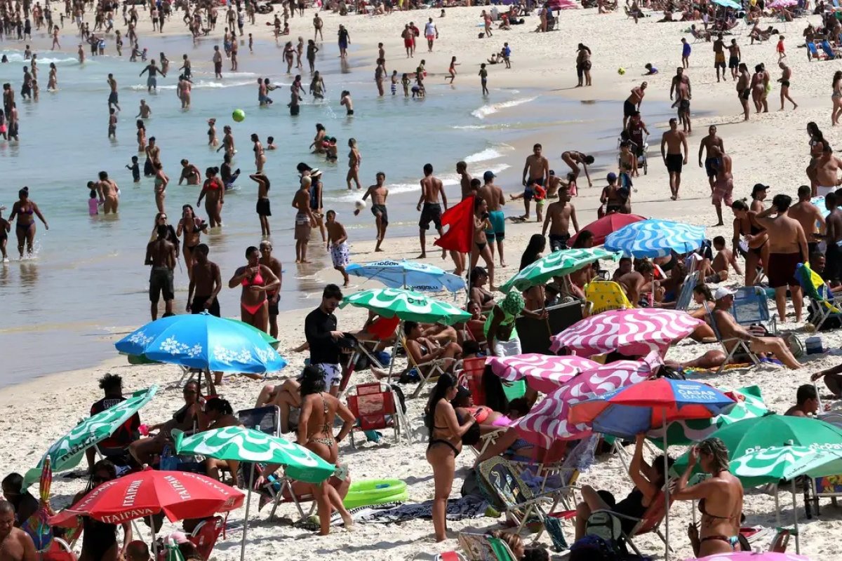 Salvador tem 11 praias impróprias para banho no fim de semana; veja lista 