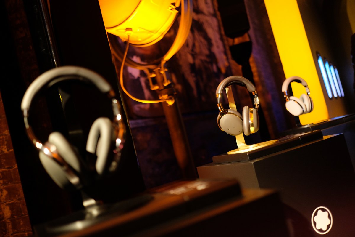 Montblanc lança headphones inteligentes em New York