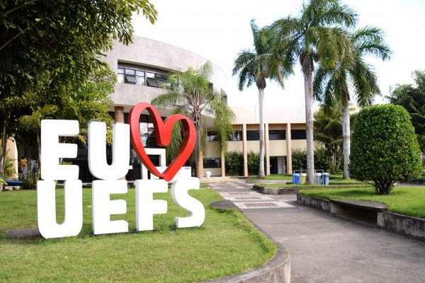 [Estudantes relatam assaltos e agressão durante calourada na Uefs em Feira de Santana]