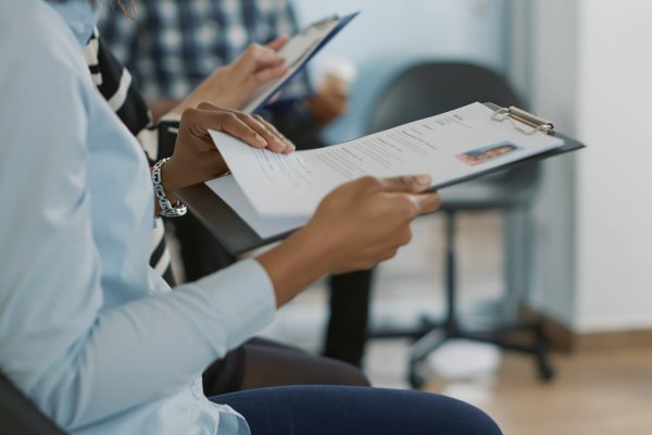 [Com salários que chegam a R$ 21 mil, municípios baianos oferecem duas mil oportunidades de emprego]