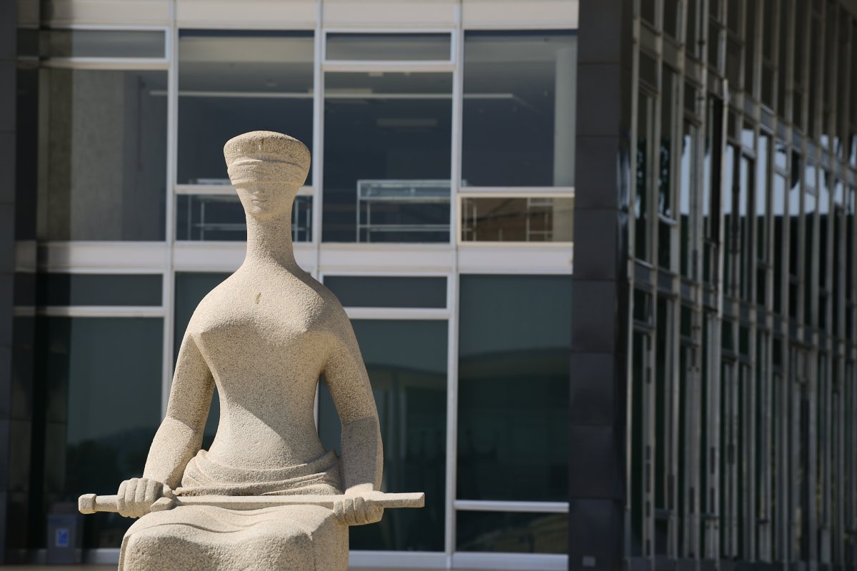 Lei capixaba que permita responsáveis vetar a presença dos alunos em aulas sobre gênero e sexualidade é derrubada pelo STF 
