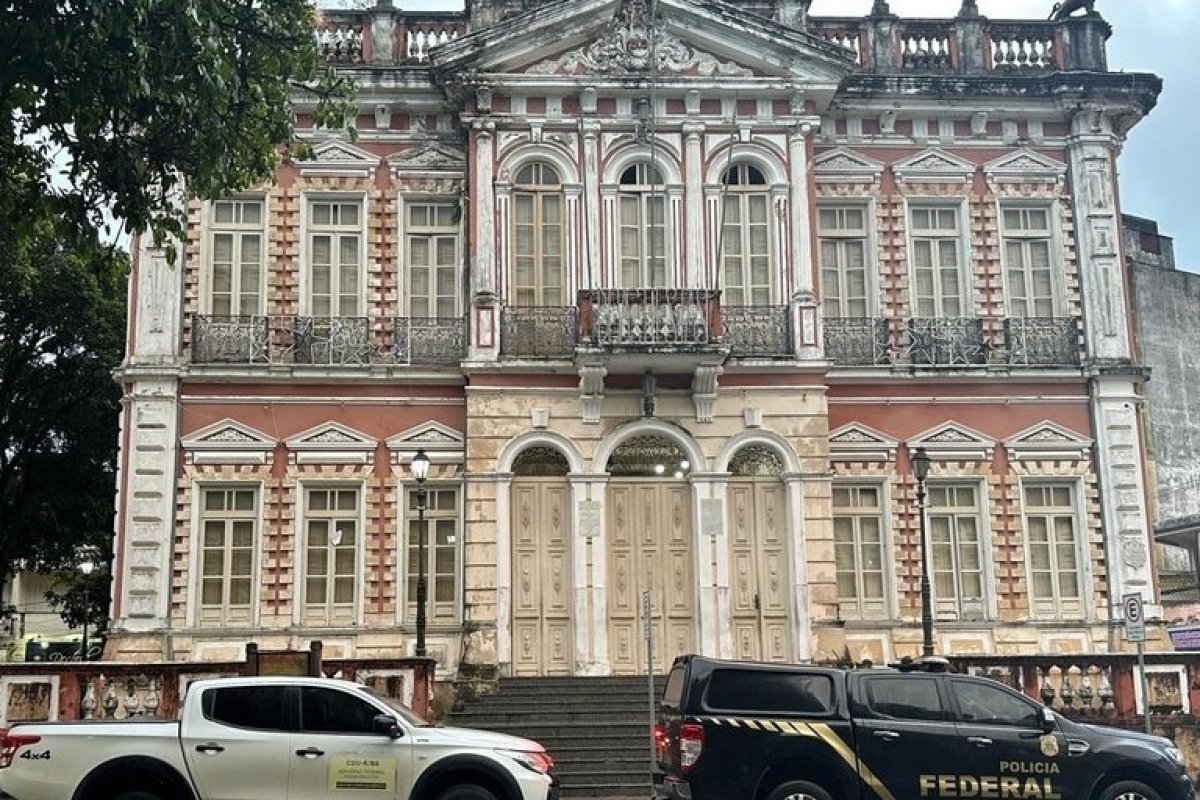 PF investiga suspeita de desvio de R$ 1,7 milhão em contrato emergencial da merenda escolar de Ilhéus