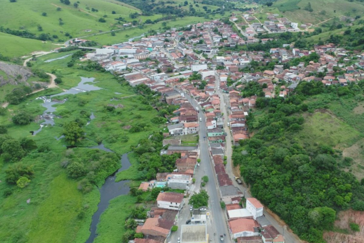MP-BA recomenda que prefeitura de Laje ajuste contratos artísticos para o São João após identificar irregularidades 