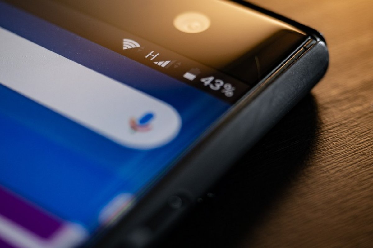 Como higienizar e evitar a propagação do coronavírus no celular?