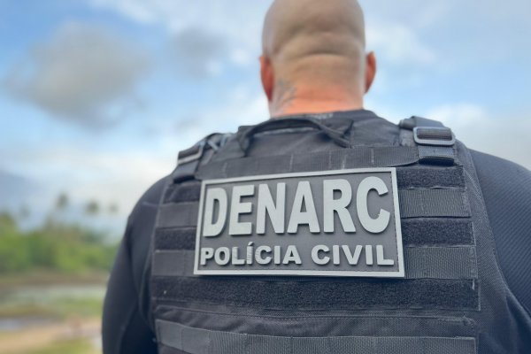 [Suspeito de tráfico de drogas é preso em condomínio de luxo em Salvador]